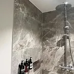 Spacious, Quiet, Creative Retreat 2br * Oslo