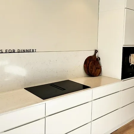 شقة Spacious, Quiet, Creative Retreat 2br *
