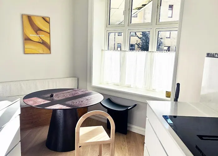 Spacious, Quiet, Creative Retreat 2br דירה